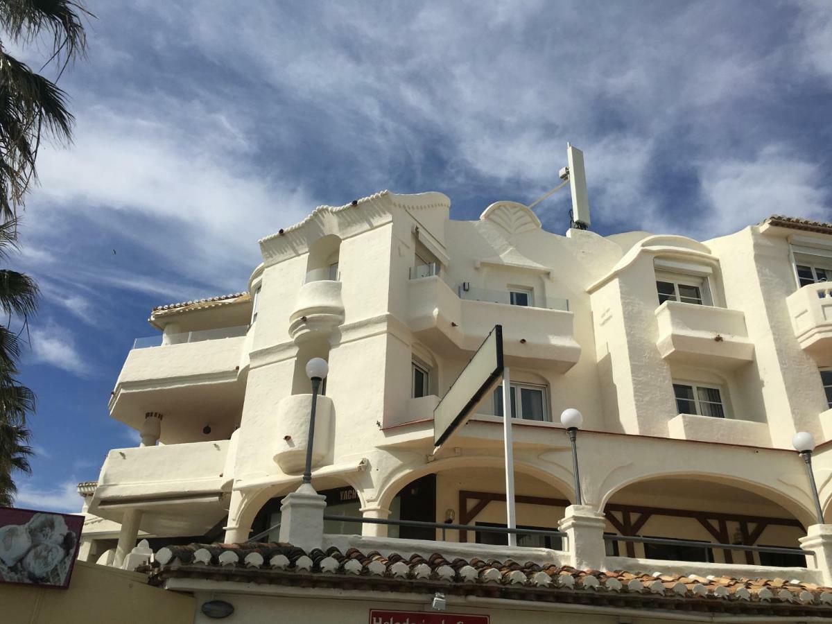 Magnificent Port-Beach 5* Luxury Residence Benalmádena Kültér fotó